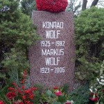 Grabstein Marcus und Konrad Wolf